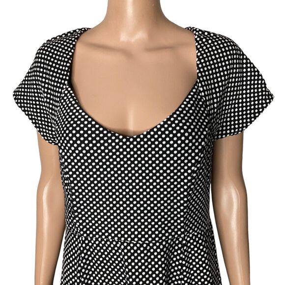 Torrid Dress 1X Black White Polka Dot Swing Mini Challis Shirred Front Skater - Picture 7 of 9